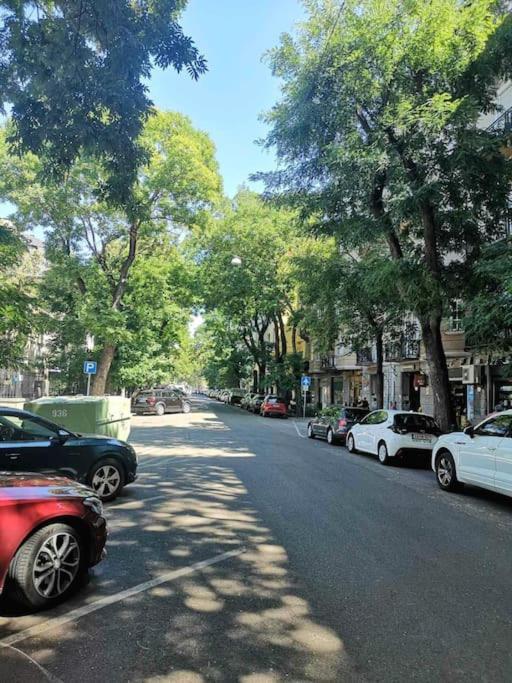 Hero'S Square Apartment 布达佩斯 外观 照片